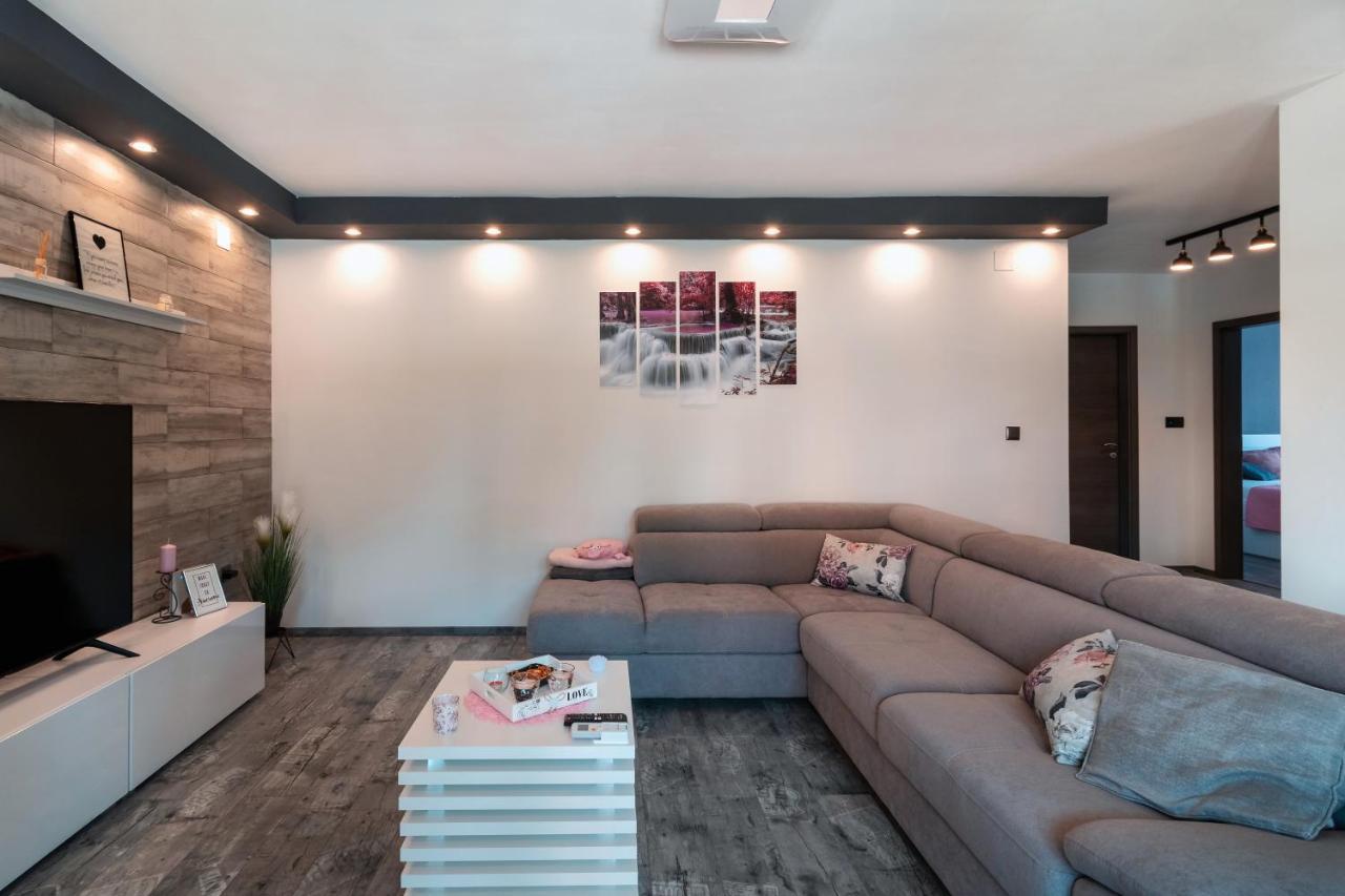 Apartman Gabrijela Muntić Exterior foto